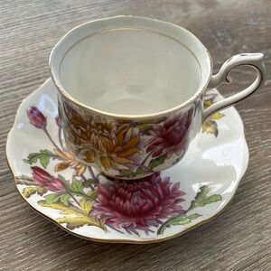 Royal Albert Footed Demitasse Flower of the Month “Chrysanthemum” Tea Cup/Saucer